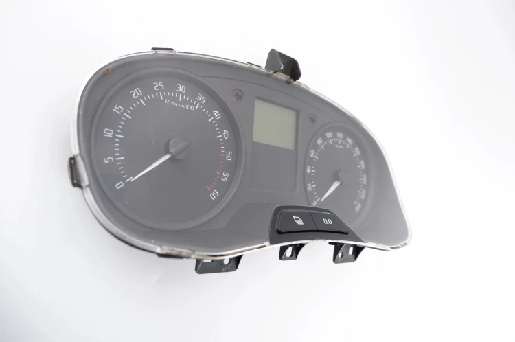 LICZNIK SKODA FABIA II LIFT (2010-2014) 1.6 TDI 90KM 5J0920800D