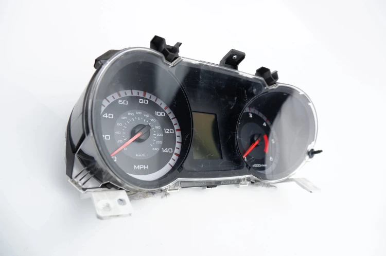 LICZNIK MITSUBISHI OUTLANDER II (2006 - 2013) 2.2 DID 8100A486