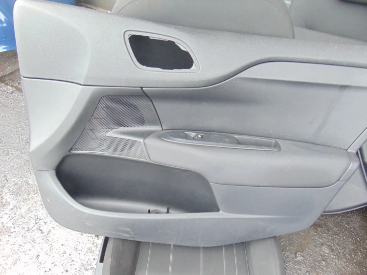 FOTELE KOMPLET CITROEN C4 II (2010 -)