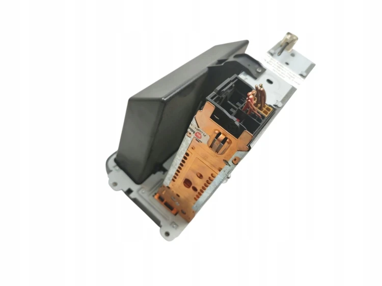 RADIO VOLKSWAGEN GOLF V PLUS LIFT (2008-2014) 1.6 8V 102KM 5M0035156AX