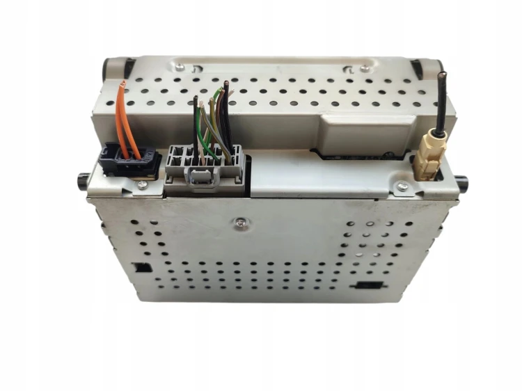 RADIO VOLVO V70 III (2007-2013) 2.0 D 136KM 7G9N-18C815-SB