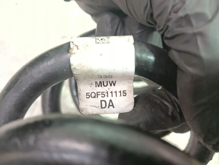 SPRĘŻYNY ZAWIESZENIA TYŁ AUDI Q3 II F3 83A (2018-) 1.5 TFSI 150KM