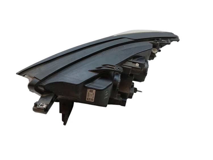 LAMPA PRAWY PRZÓD OPEL MOKKA X LIFT (2016-2019) 1.4 T 140KM 42566563