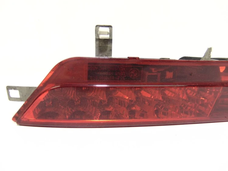 LAMPA PRAWY TYŁ W KLAPE BMW E65 (2001-2005)