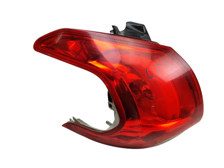 LAMPA LEWY TYŁ PEUGEOT 2008 I (2013-2016) 1.6 E-HDI 114KM 9678074280