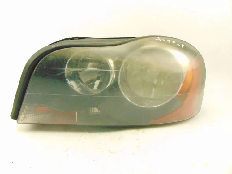 LAMPA LEWY PRZÓD VOLVO XC90 (2002-2006) 2.4 D5 163KM