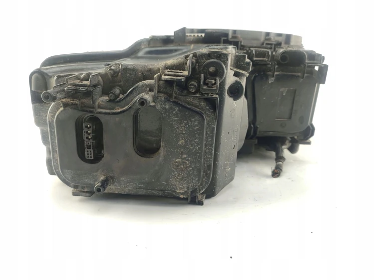 LAMPA LEWY PRZÓD AUDI A8 D3 (2002-2005) 4.0 TDI 275KM