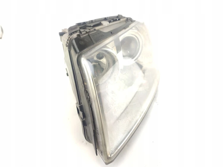 LAMPA LEWY PRZÓD AUDI A8 D3 (2002-2005) 4.0 TDI 275KM