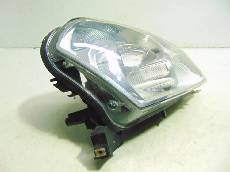 LAMPA PRAWY PRZÓD NISSAN QASHQAI (2007-2013) 1.5 DCI