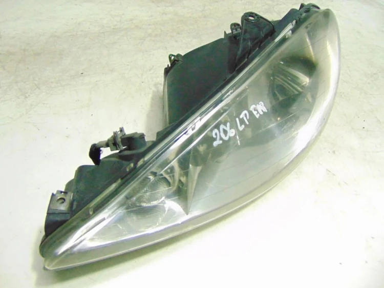 LAMPA LEWY PRZÓD PEUGEOT 206 (1998-2002) 1.6 HDI
