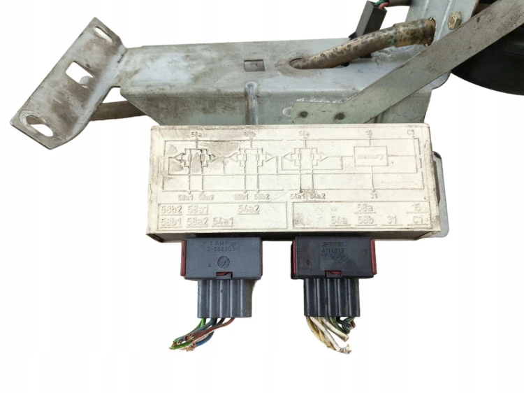 ANTENA ELEKTRYCZNA SAAB 9000 LIFT (1991-1998) 2.0 16V 128KM 4108932