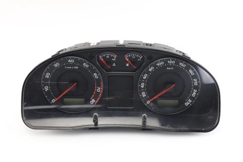 LICZNIK SKODA SUPERB I (2001-2006) 2.0 8V 115KM 3U0920810C