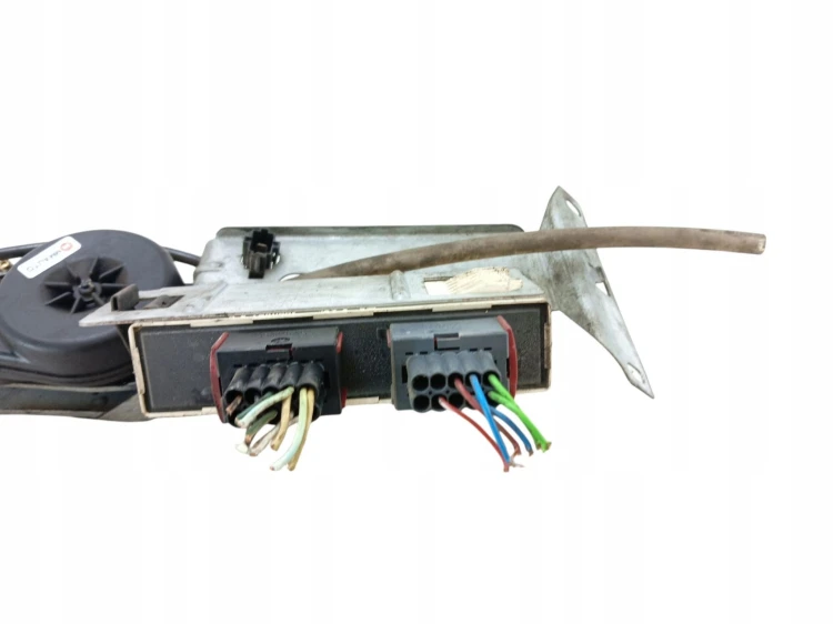 ANTENA ELEKTRYCZNA SAAB 9000 LIFT (1991-1998) 2.0 16V 128KM 4108932