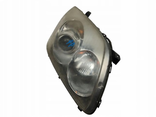 LAMPA PRAWY PRZÓD TOYOTA AVENSIS T25 (2003-2006) 1.8 VVT-I 129KM