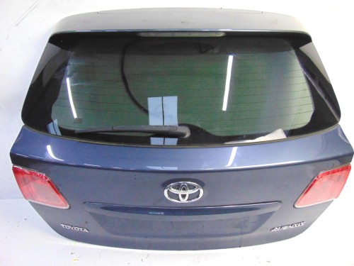 KLAPA BAGAŻNIKA TOYOTA AVENSIS III T27