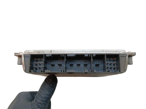 KOMPUTER STEROWNIK SILNIKA BMW 330 D 7788016