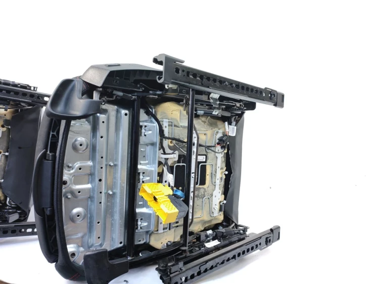 FOTELE KOMPLET BMW F22 (2014-2017) 2.0 D 150KM