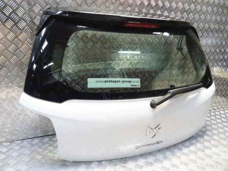 KLAPA BAGAŻNIKA CITROEN DS3