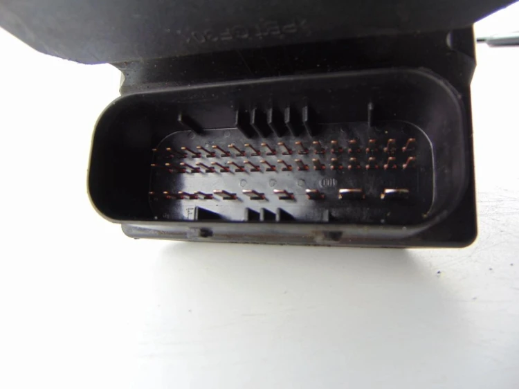 POMPA ABS FIAT STILO 1.9 JTD 0265950103