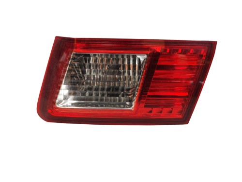 LAMPA PRAWY TYŁ W KLAPE HONDA ACCORD VIII (2008-2010) 2.2 I-DTEC 150KM P747