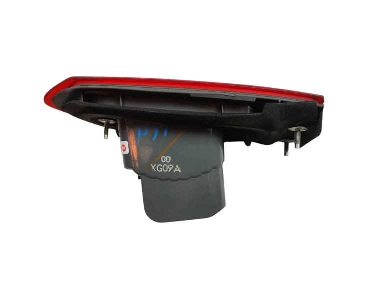 LAMPA PRAWY TYŁ W KLAPE HONDA ACCORD VIII (2008-2010) 2.2 I-DTEC 150KM P747