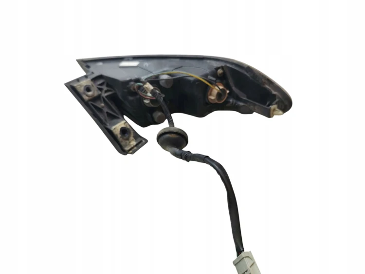 LAMPA PRAWY TYŁ HONDA CIVIC VIII (2005-2008) 2.2 I-CTDI 140KM