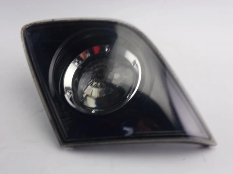 LAMPA PRAWY TYŁ W KLAPE MAZDA 3 I (2003-2009) STANLEY P2913