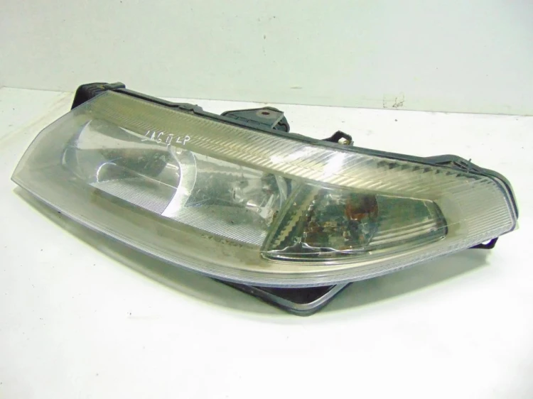 LAMPA LEWY PRZÓD RENAULT LAGUNA II (2001-2005) 2.0 DCI