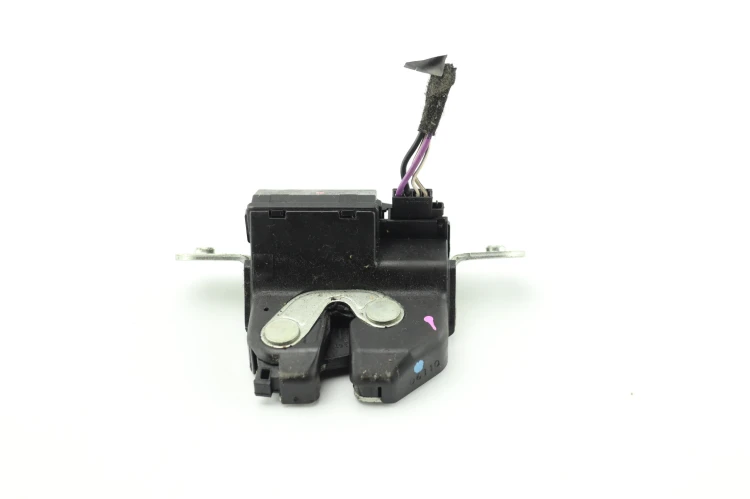 ZAMEK KLAPY BAGAŻNIKA FIAT BRAVO II LIFT (2010-2012) 1.6 M-JET 105KM 557019