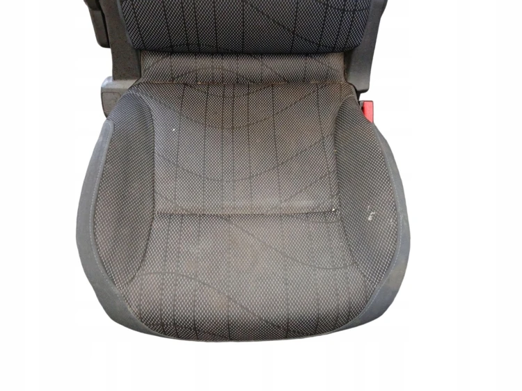 FOTEL PRAWY PRZÓD PEUGEOT PARTNER II (2008-2012) 1.6 HDI 90KM