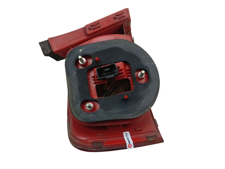 LAMPA PRAWY TYŁ VOLKSWAGEN PASSAT B6 (2005-2010) 2.0 TDI 140KM 3C5945096C