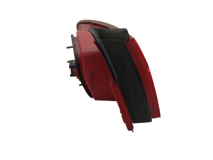 LAMPA PRAWY TYŁ VOLKSWAGEN PASSAT B6 (2005-2010) 2.0 TDI 140KM 3C5945096C