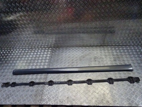 LISTWA PROGOWA PRAWA RENAULT MEGANE II LIFT GT