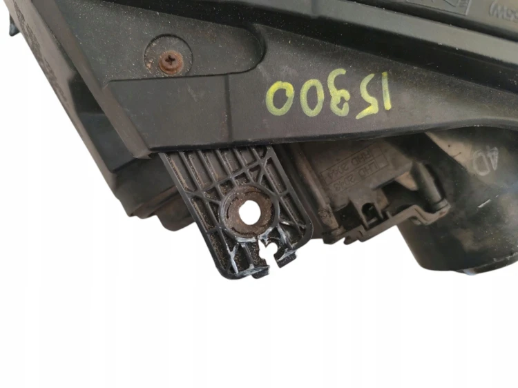 LAMPA PRAWY PRZÓD CHEVROLET CAPTIVA I (2006-2010) 2.0 VCDI 150KM