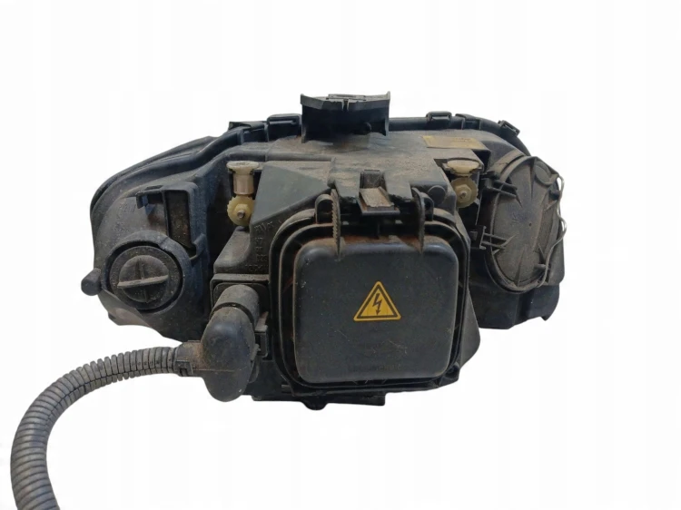 LAMPA LEWY PRZÓD AUDI A3 8P (2003-2008) 2.0 TDI 140KM 8P0941003D
