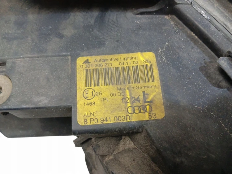 LAMPA LEWY PRZÓD AUDI A3 8P (2003-2008) 2.0 TDI 140KM 8P0941003D
