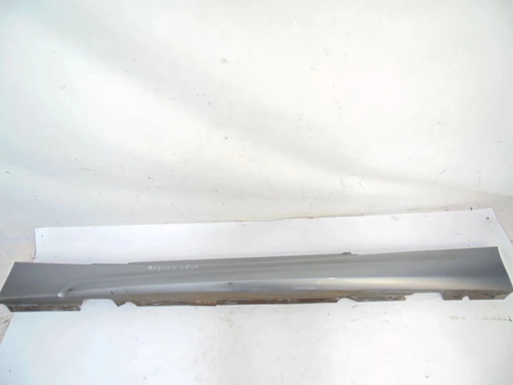 LISTWA PROGOWA LEWA BMW E88 (2008-2013) 2.0 D 143KM