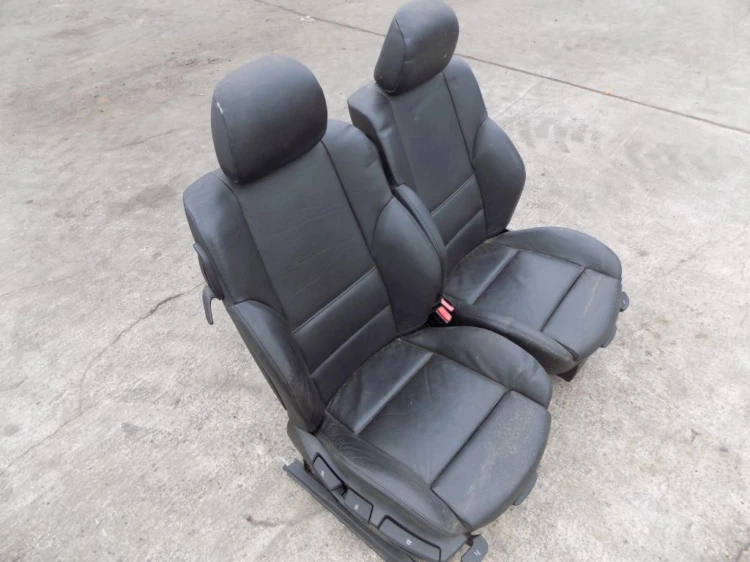FOTELE KOMPLET BMW E46