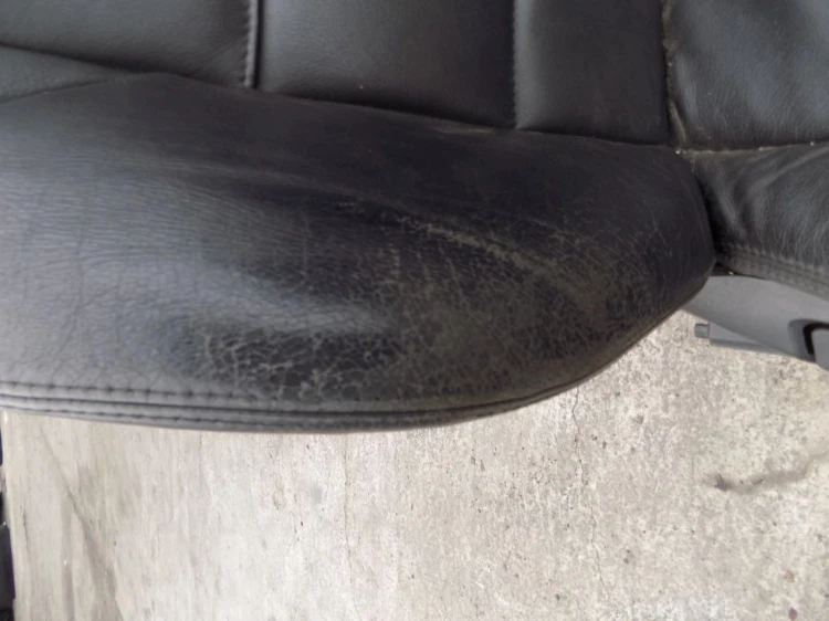 FOTELE KOMPLET BMW E46