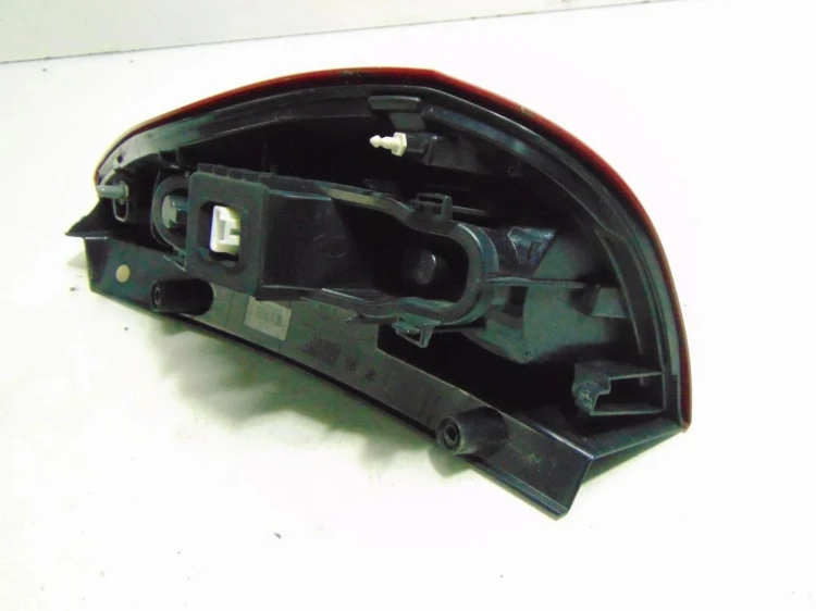 LAMPA LEWY TYŁ RENAULT SCENIC III (2009-2013) 1.6 16V