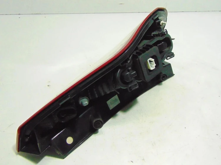 LAMPA LEWY TYŁ RENAULT SCENIC III (2009-2013) 1.6 16V