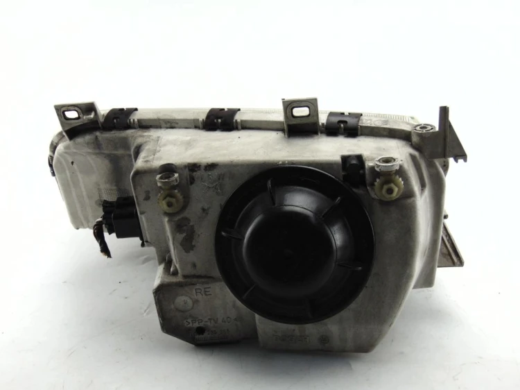 LAMPA PRAWY PRZÓD VOLKSWAGEN SHARAN I (1995-2000) 1.9 TDI 130KM