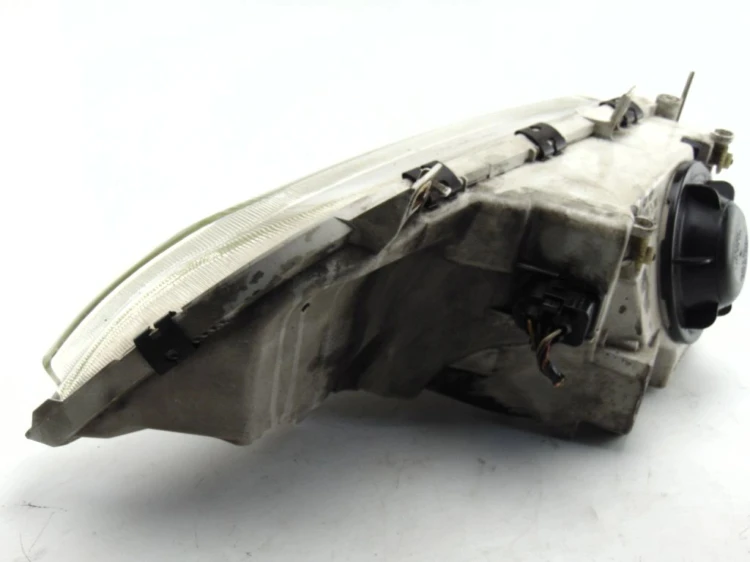 LAMPA PRAWY PRZÓD VOLKSWAGEN SHARAN I (1995-2000) 1.9 TDI 130KM