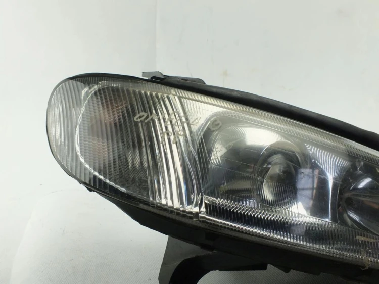 LAMPA PRAWY PRZÓD OPEL OMEGA B (1994-1999) 2.0 16V
