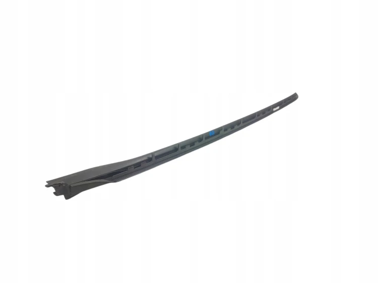 LISTWA SZYBY CZOŁOWEJ PRAWA BMW i4 G26 GRAN COUPE (2021-2024) eDrive40 340K
