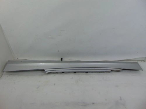 LISTWA PROGOWA LEWA BMW E88 2.0 D N47D20A