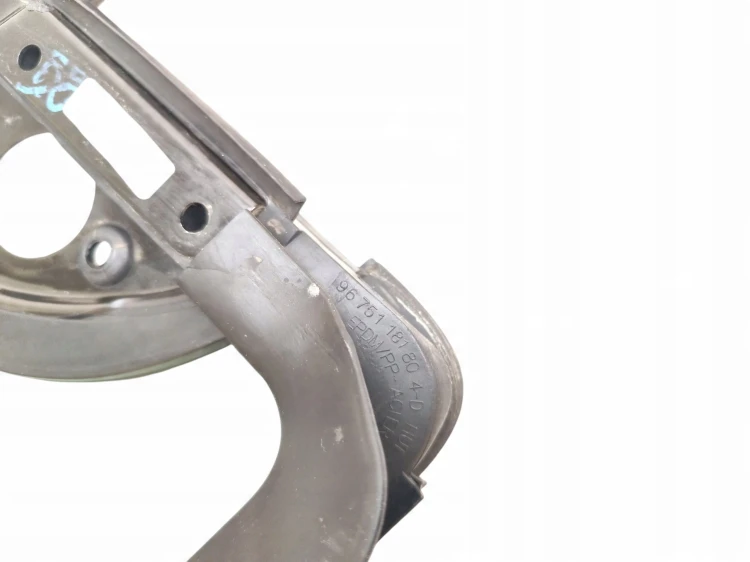 TRÓJKĄT SZYBA DRZWI PRAWY PRZÓD CITROEN BERLINGO II LIFT (2012-2015) 1.6 VT