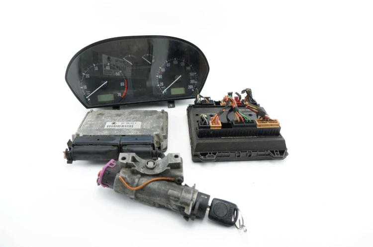 ZESTAW STARTOWY SKODA FABIA I 6Y 1.4 mpi 047906033A