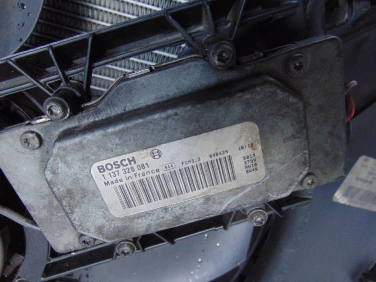 CHŁODNICE KOMPLET VOLVO S60 (2000-2004) 2.4 D5