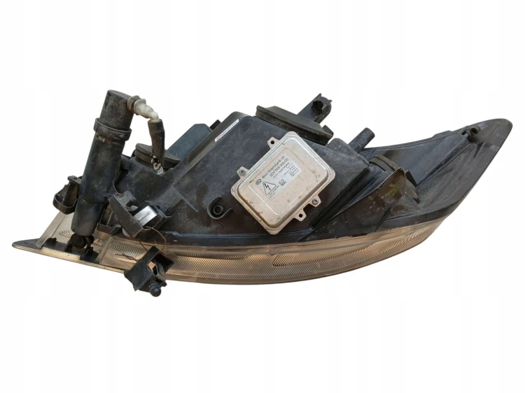LAMPA PRAWY PRZÓD FORD KUGA MK1 LIFT (2010-2012) 2.0 TDCI 140KM 8V41-13D154